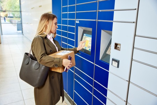 Customer-collecting-a-parcel-at-a-parcel-locker