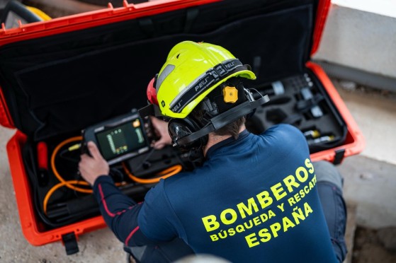 Bomberos de Búsqueda y Rescate, a GLS partner NGO in the Solidarity Transport programme.