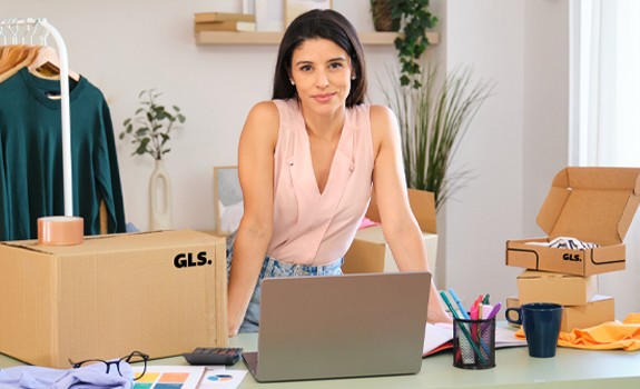 young retailer with GLS boxes young retailer with GLS boxes